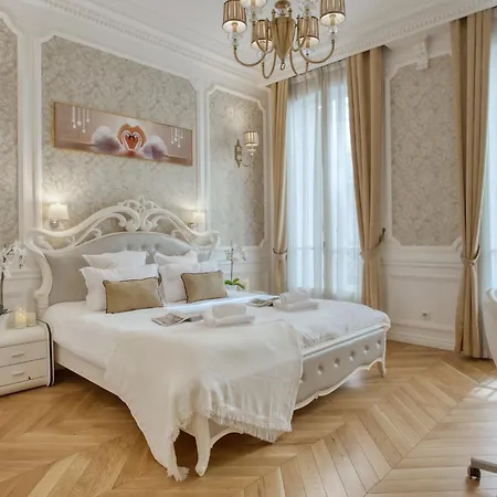 Luxueux 200m2 5ch Champs Elysees A 1min Perle Rare *