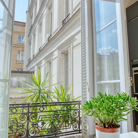 公寓 Luxueux 200m2 5ch Champs Elysees A 1min Perle Rare