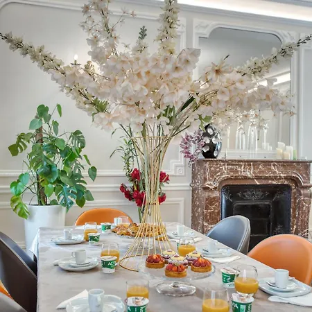 Luxueux 200m2 5ch Champs Elysees A 1min Perle Rare *