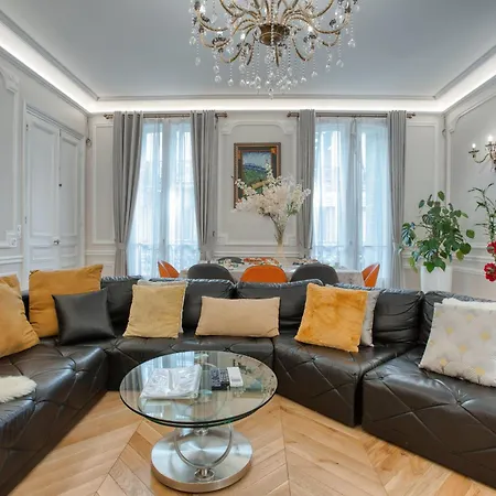 Daire Luxueux 200m2 5ch Champs Elysees A 1min Perle Rare