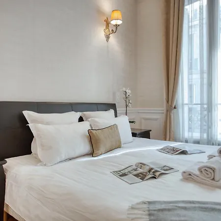 Luxueux 200m2 5ch Champs Elysees A 1min Perle Rare