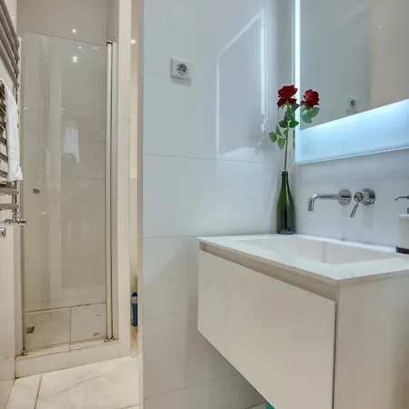 公寓 Luxueux 200m2 5ch Champs Elysees A 1min Perle Rare