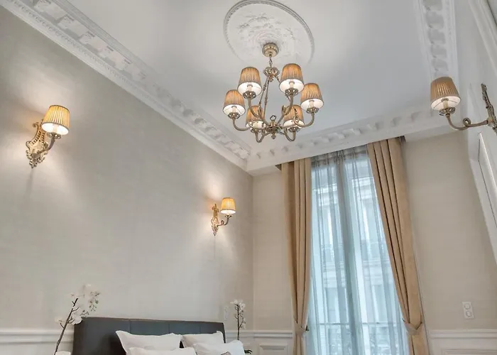 Luxueux 200m2 5ch Champs Elysees A 1min Perle Rare