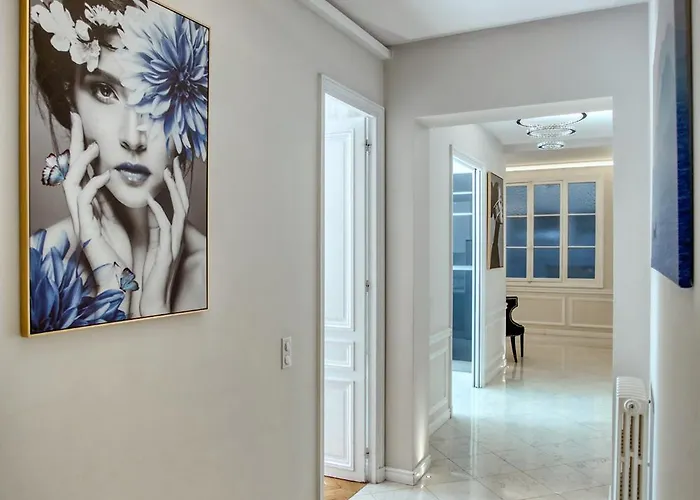 Διαμέρισμα Luxueux 200m2 5ch Champs Elysees A 1min Perle Rare
