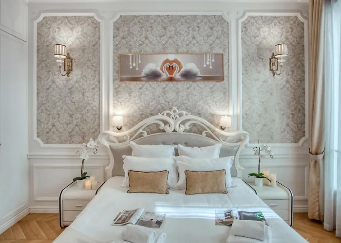 Διαμέρισμα Luxueux 200m2 5ch Champs Elysees A 1min Perle Rare *
