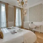 Luxueux 200m2 5ch Champs Elysees A 1min Perle Rare Appartement *