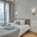 Luxueux 200m2 5ch Champs Elysees A 1min Perle Rare