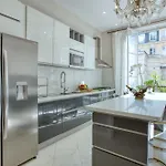 Luxueux 200m2 5ch Champs Elysees A 1min Perle Rare Appartement