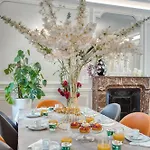 Luxueux 200m2 5ch Champs Elysees A 1min Perle Rare *