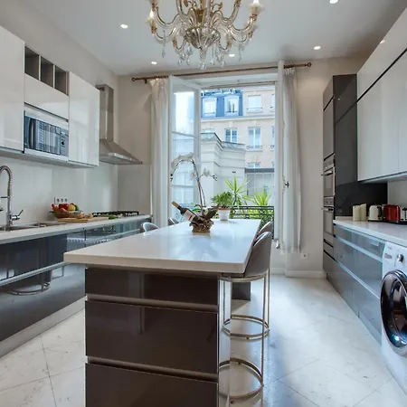 Luxueux 200m2 5ch Champs Elysees A 1min Perle Rare *